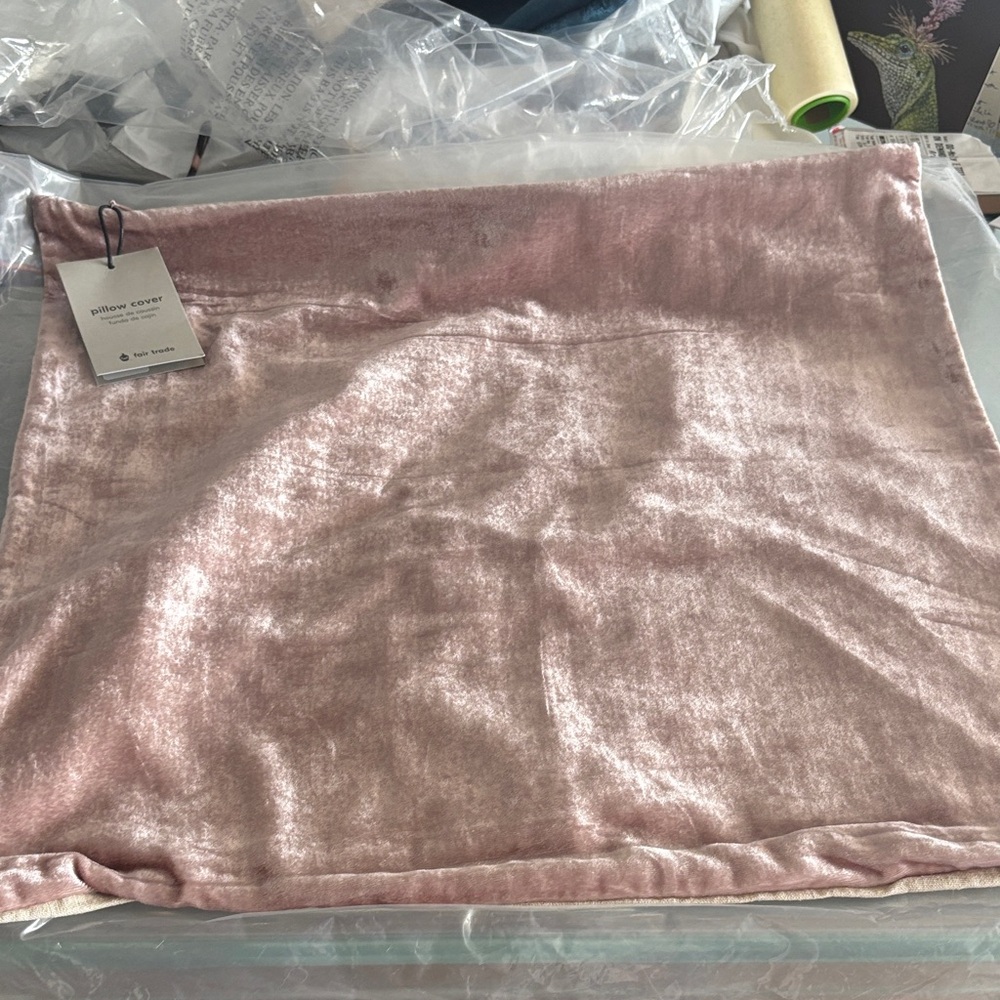 West Elm Rose Mauve Pink Velvet Pillow Cover New with Tags 20x20